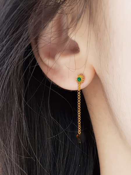 Emerald Gleam Minimal Drop Chain Earrings